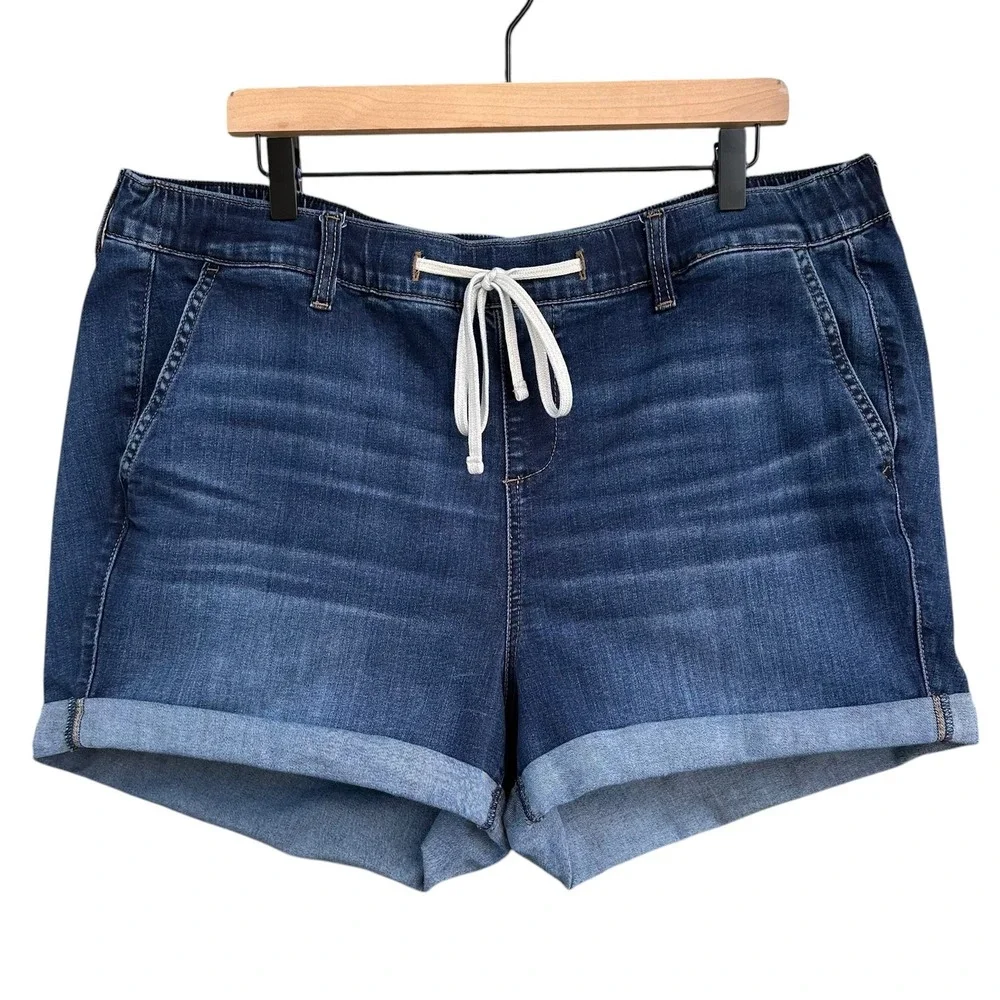 Torrid Set of 2 Pull-On Denim Drawstring Shorts Cuffed Hem 3X Light & Dark Wash